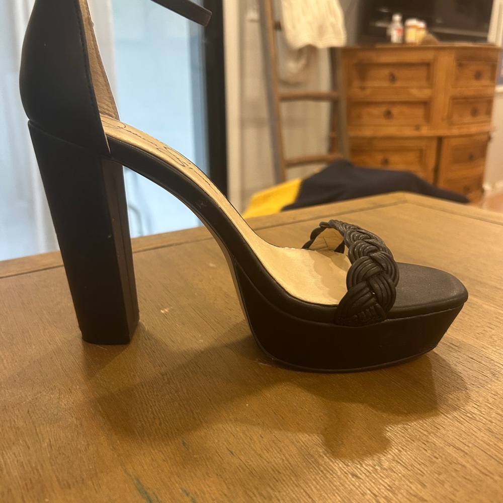 Jessica Simpson Black Braided Platform Heels